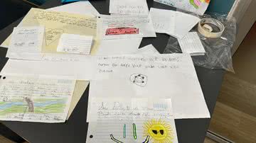 Solidariedade: alunos da Camino School, de SP, enviam cartas para as crianças do RS - Foto: Roberta Castro