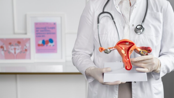 O câncer do colo do útero é uma doença que se origina nas células do colo do útero, a parte inferior do órgão que se conecta à vagina