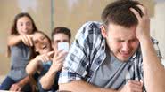 A escola aparece frequentemente como palco de situações de bullying porque concentra a convivência intensa entre crianças e adolescentes. - Foto: Canva Pro