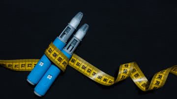 O acompanhamento do uso de canetas emagrecedoras inclui exames laboratoriais frequentes e avaliações clínicas mais amplas. - Foto: Canva Pro