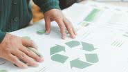 A partir de janeiro de 2026, fabricantes de embalagens plásticas deverão incorporar 22% de material reciclado em seus produtos e a recolher parte do que colocam no mercado, fortalecendo a logística reversa. - Foto: Canva Pro