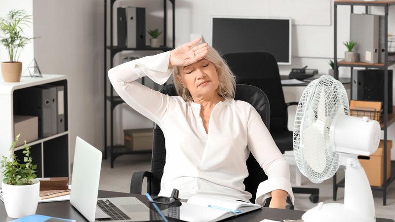 Menopausa: o corpo muda, a energia oscila e as emoções transbordam - Foto: Canva Pro