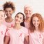 seis mulheres de variadas idades com camisetas de Outubro Rosa