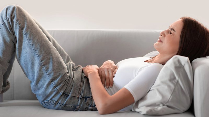 A endometriose é uma doença inflamatória crônica que afeta milhões de mulheres no Brasil - Canva