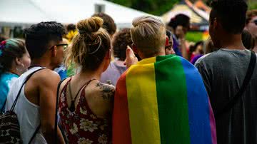 As diversas paradas LGBTQIA+ nas capitais brasileiras demonstram a luta para os direitos sairem do papel e se tornarem realidade - pexels