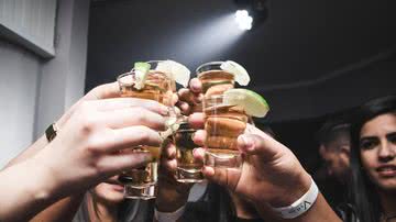 O consumo de álcool por menores traz diversos riscos à saúde