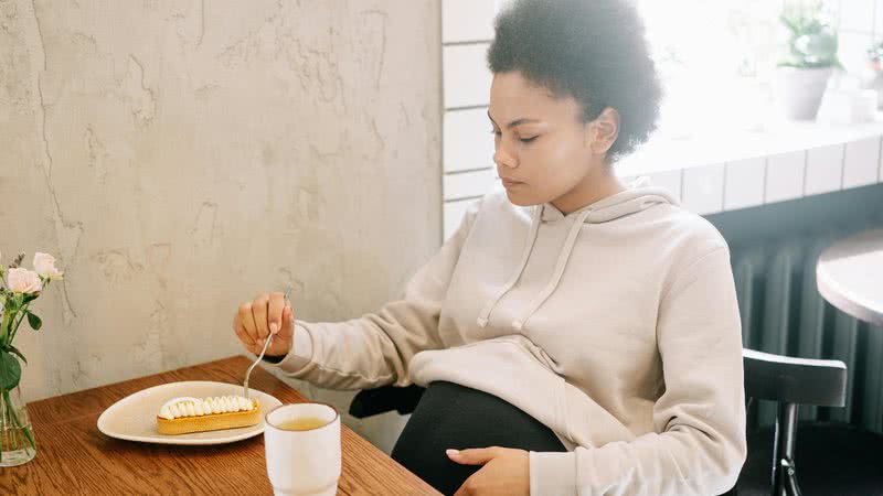 Alimentação e saúde caminham juntas na gravidez - pexels