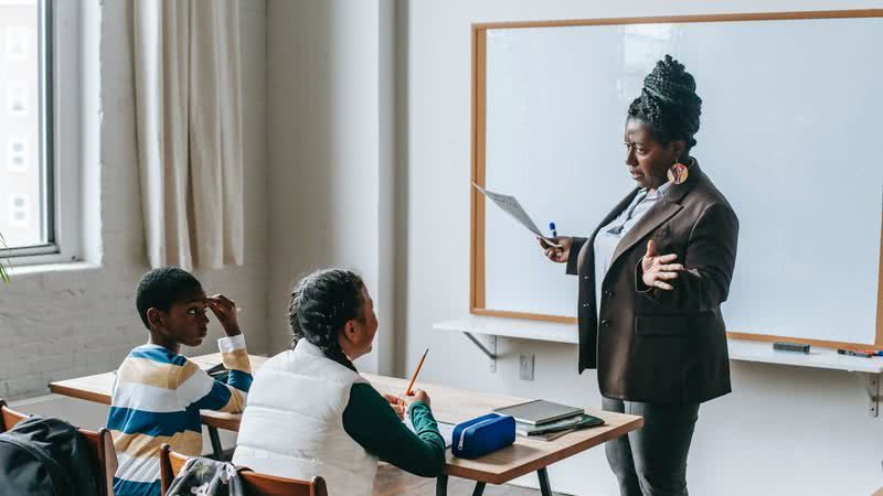 A educação antirracista precisa ser prioridade nas escolas