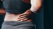 Dor nas costas pode ser sinal de alerta para problemas nos rins