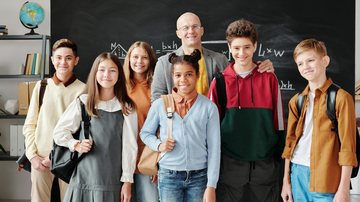 A transição do ensino fundamental pro médio implica mudanças - pexels