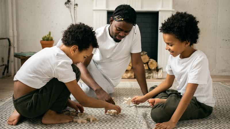 A educação antirracista precisa estar presente em todos os âmbitos do aprendizado das crianças