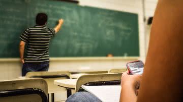 O uso de celulares em sala de aula pode prejudicar a aprendizagem