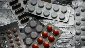A bula impressa é um direito básico à informação - pexels