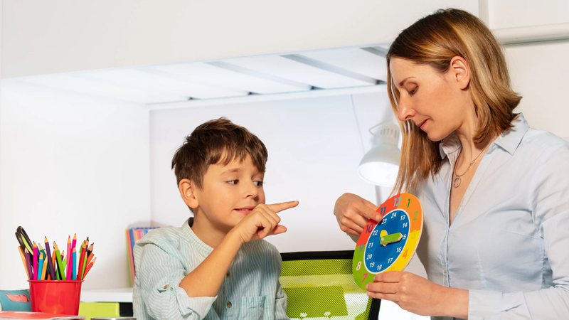 Servidores com filhos ou dependentes com deficiência têm direito a horário especial - Canva